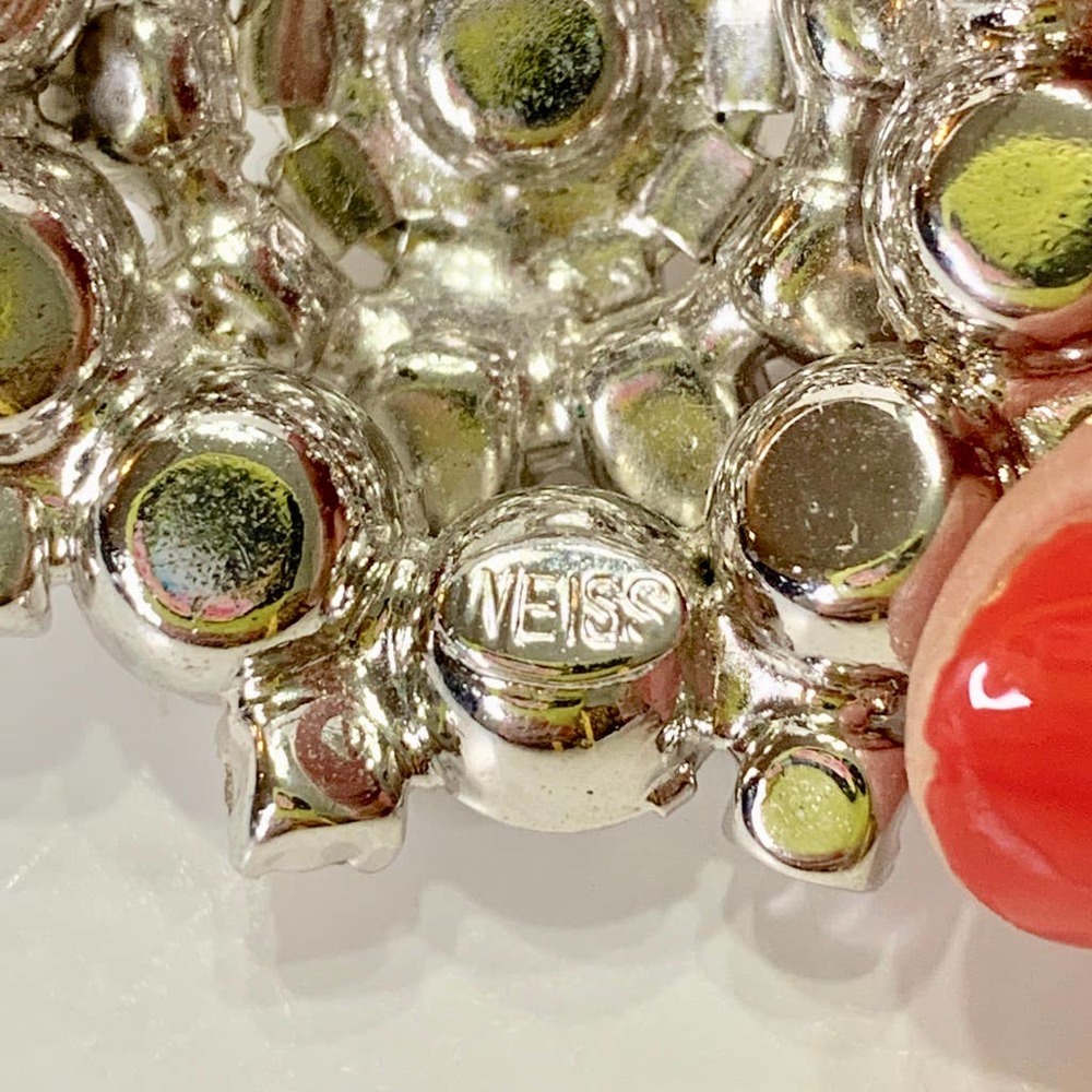 Weiss VTG Rhinestone Brooch Excellent Condition! - Picture 8 of 9